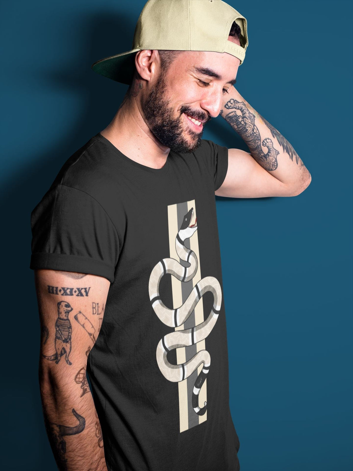 Jordan 4 OFF-WHITE Sail Sneaker Matching T-Shirt Snake Sneaker Tees Jordan 4 OFF-WHITE Sail Sneaker Release Tees Crew Neck Tees