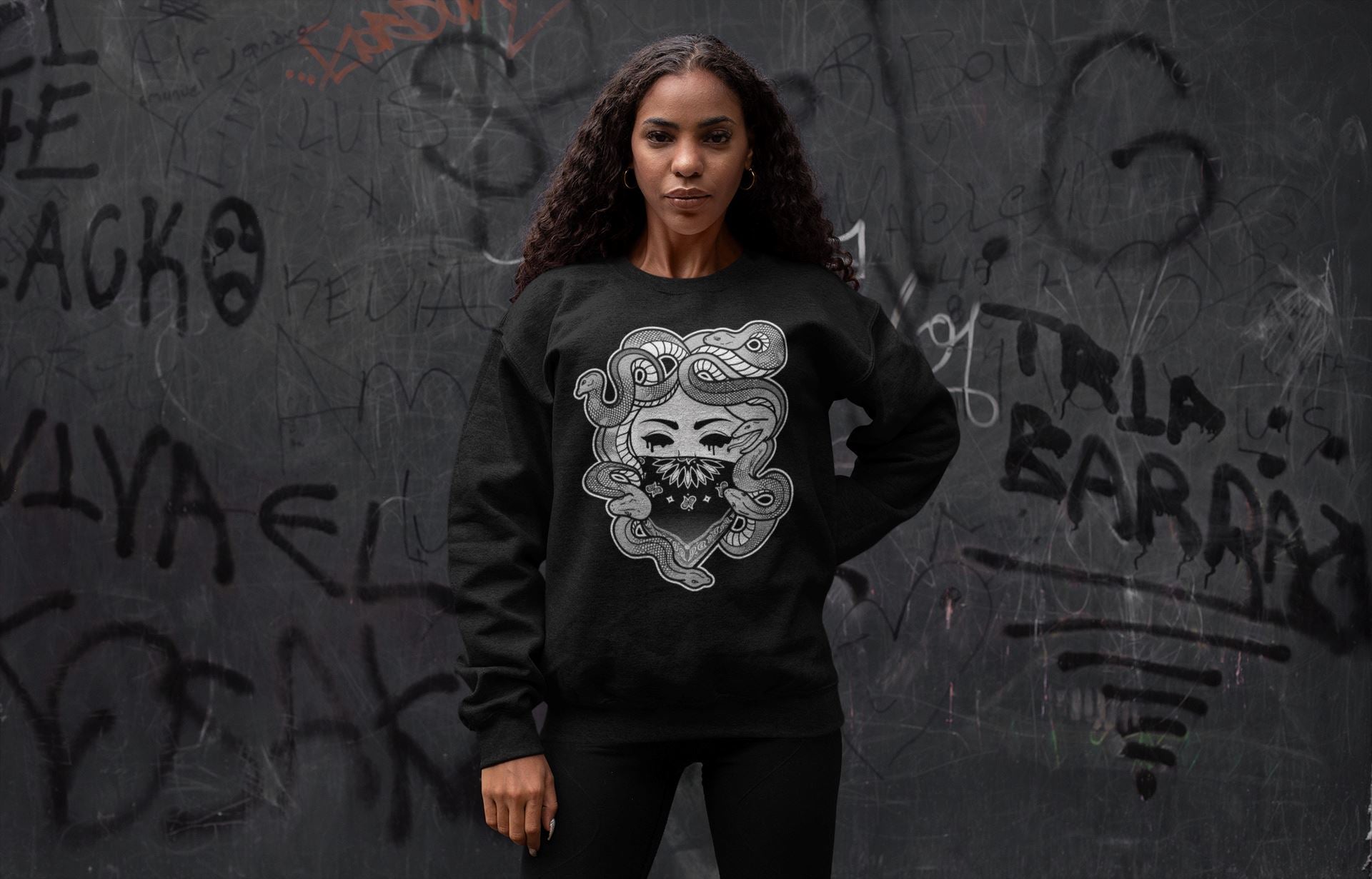 Jordan 1 Light Smoke Grey Sneaker Matching T-Shirt Medusa Sneaker Tees Jordan 1 Light Smoke Grey Sneaker Release Tees Crew Neck Tees